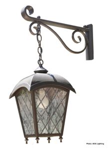 185 Mb1 Jc P Sh On Arm Leaded Glass Lantern On Decorative Forged Arm Powdercoat Finish 748x1024