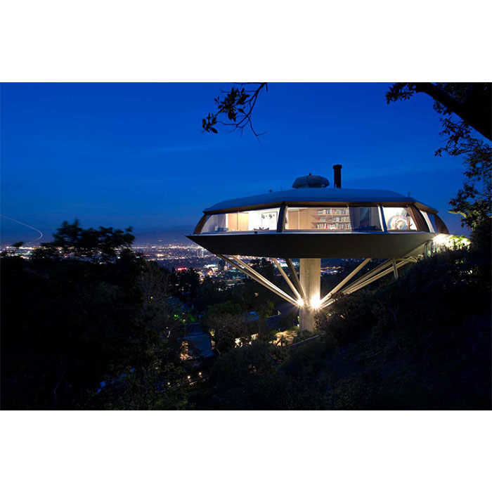 The Chemosphere designed by John Lautner and completed in 1960. Photo: Joshua White